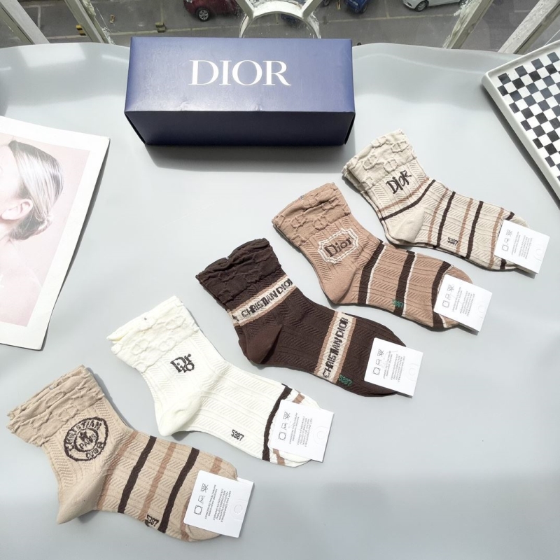 DIOR